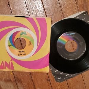 🧡3/15$🧡 Elton John 45 Records